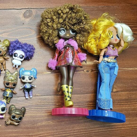 Lot of LOL Dolls and Accessories Over 100 pieces - Picture 5 of 16
